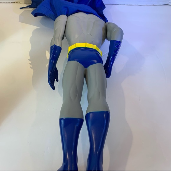 Batman 1988 DC Comics Action Figure Black Gray Yellow & Blue 15 inches tall - Picture 16 of 16
